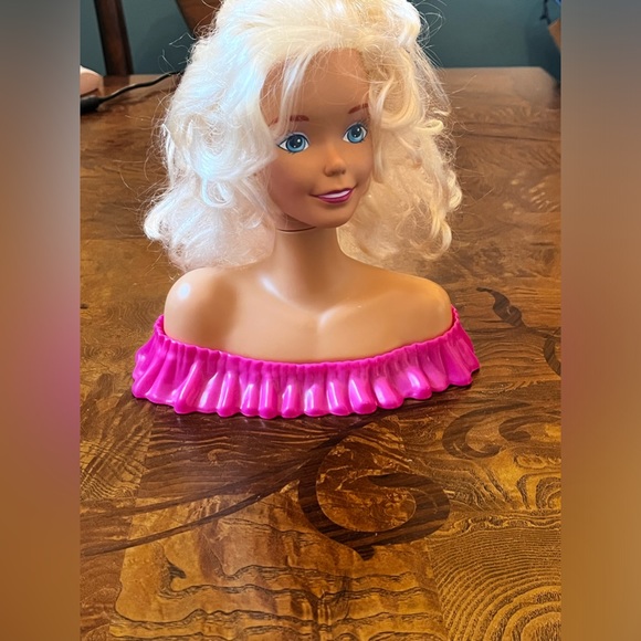 Make Me Pretty Barbie Styling Head Vintage 1988- 90s - Picture 7 of 10